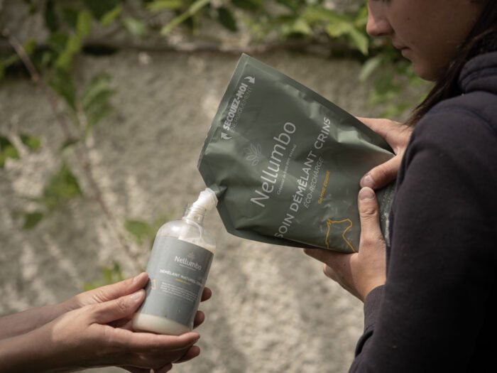 Nellumbo - Eco-recharge soin démêlant crins 1L