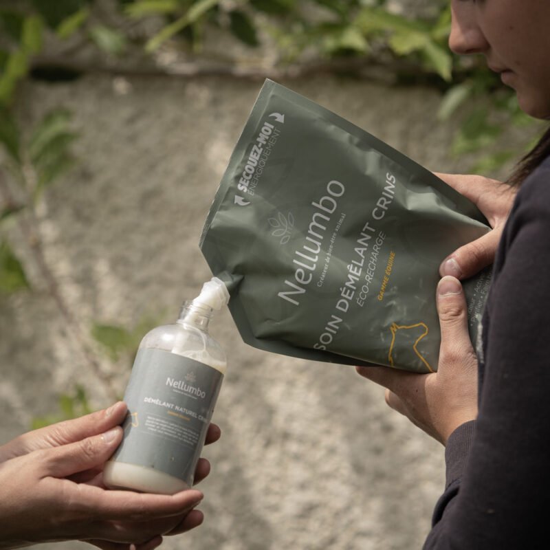 Nellumbo - Eco-recharge soin démêlant crins 1L
